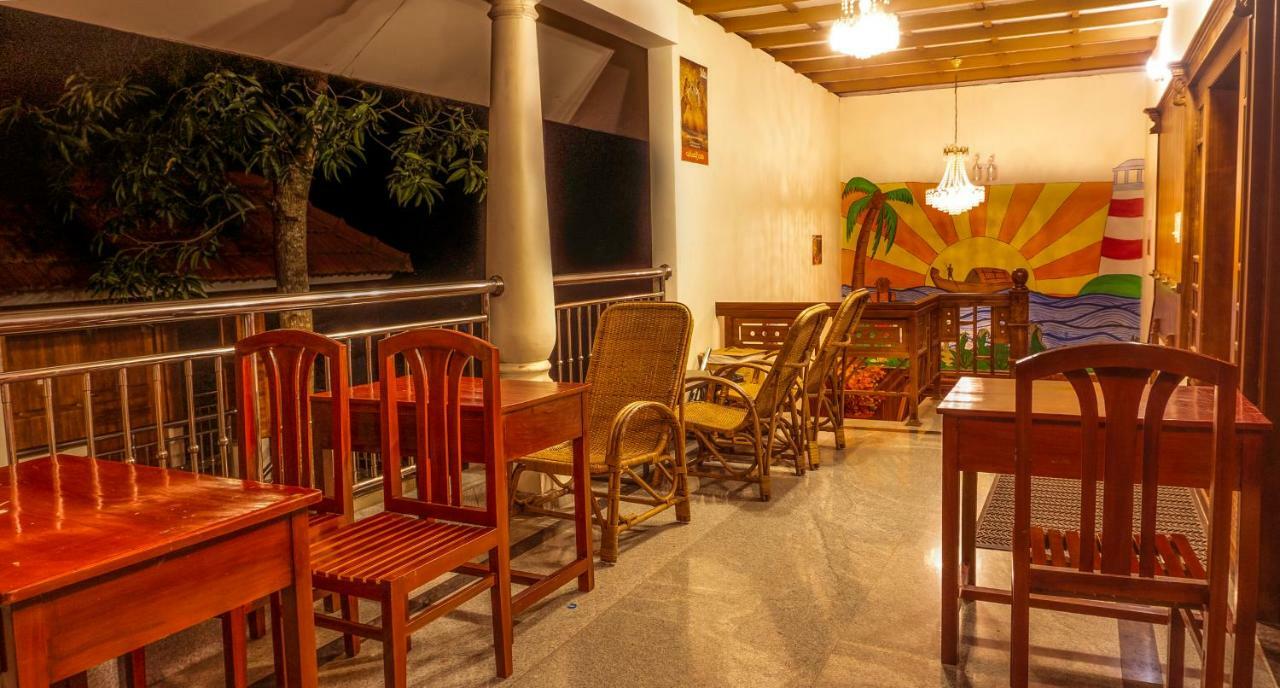 Aramana Holiday Inn Alappuzha Exteriér fotografie