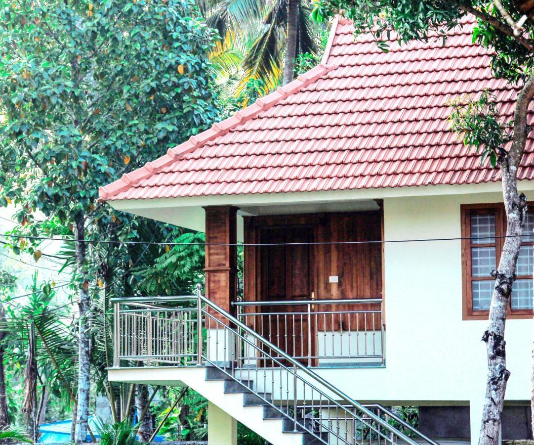 Aramana Holiday Inn Alappuzha Pokoj fotografie